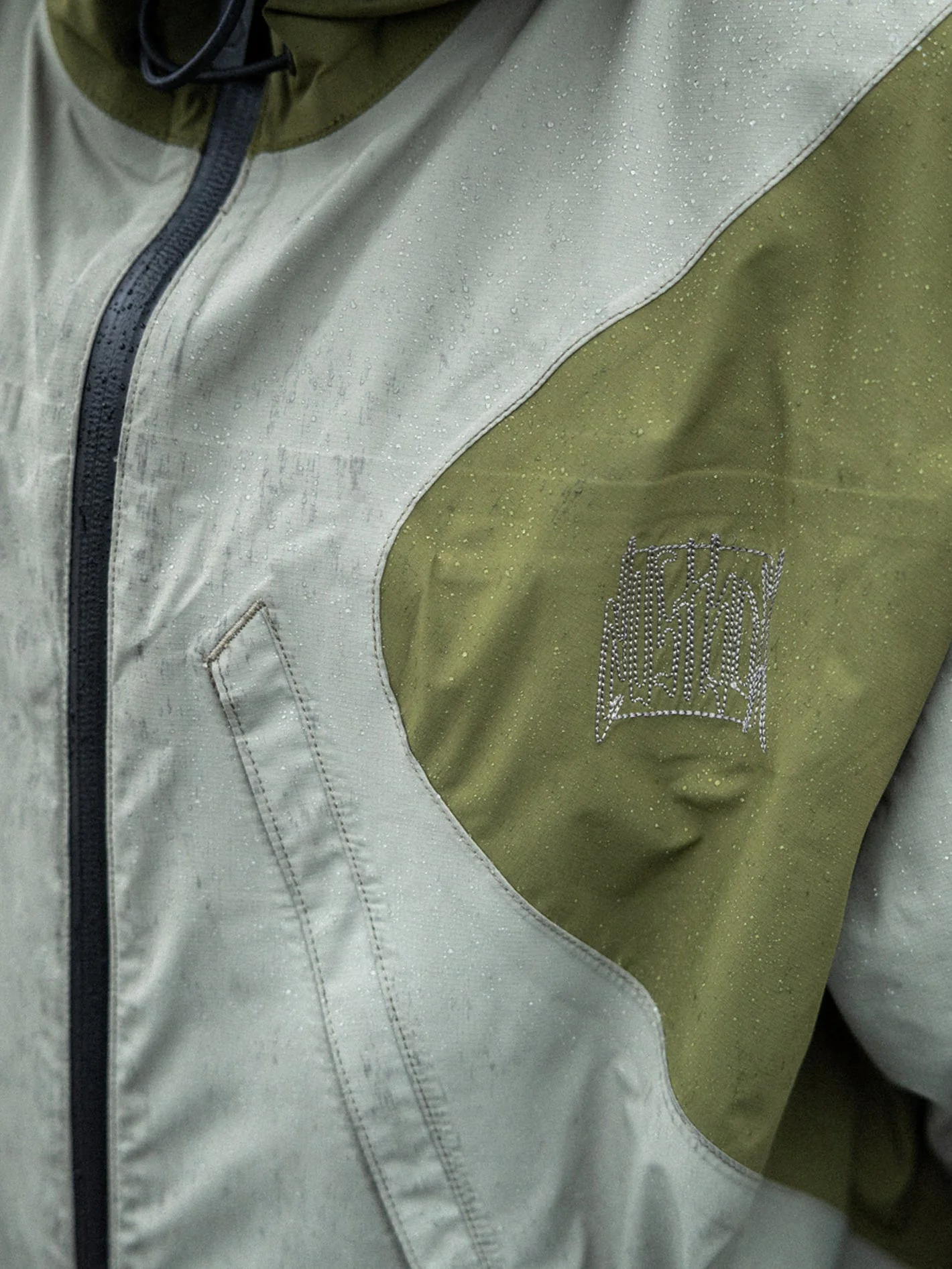 Dustlake Gore-Tex Jacke - LIGHT MILITARY - Image 10