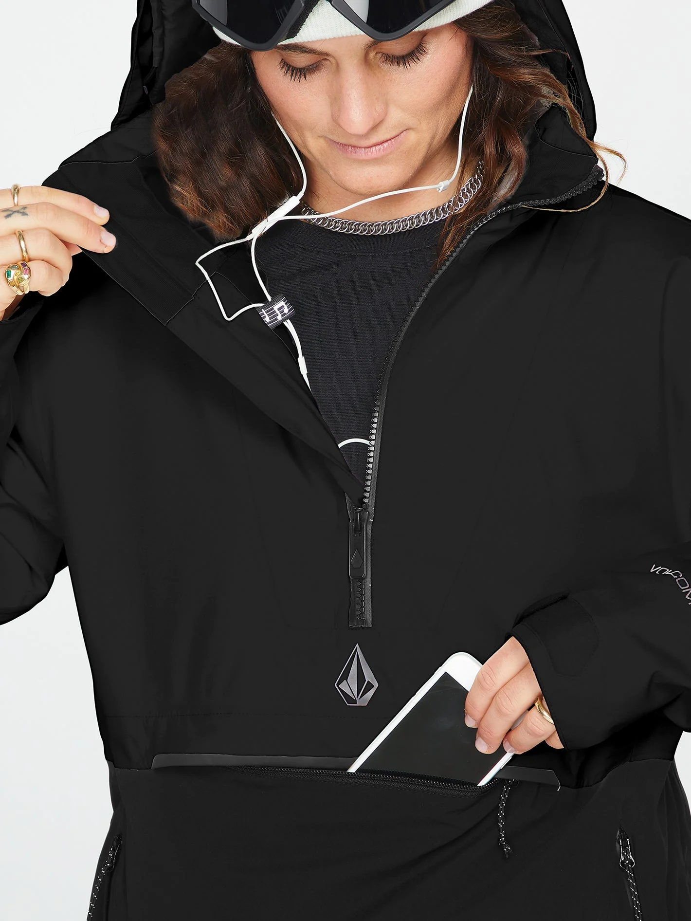 Fern Insulated Gore-Tex Pullover Jacket - Black - Image 4