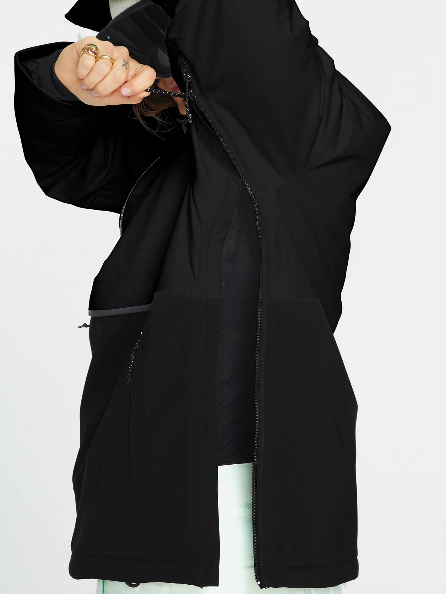 Fern Insulated Gore-Tex Pullover Jacket - Black - Image 7
