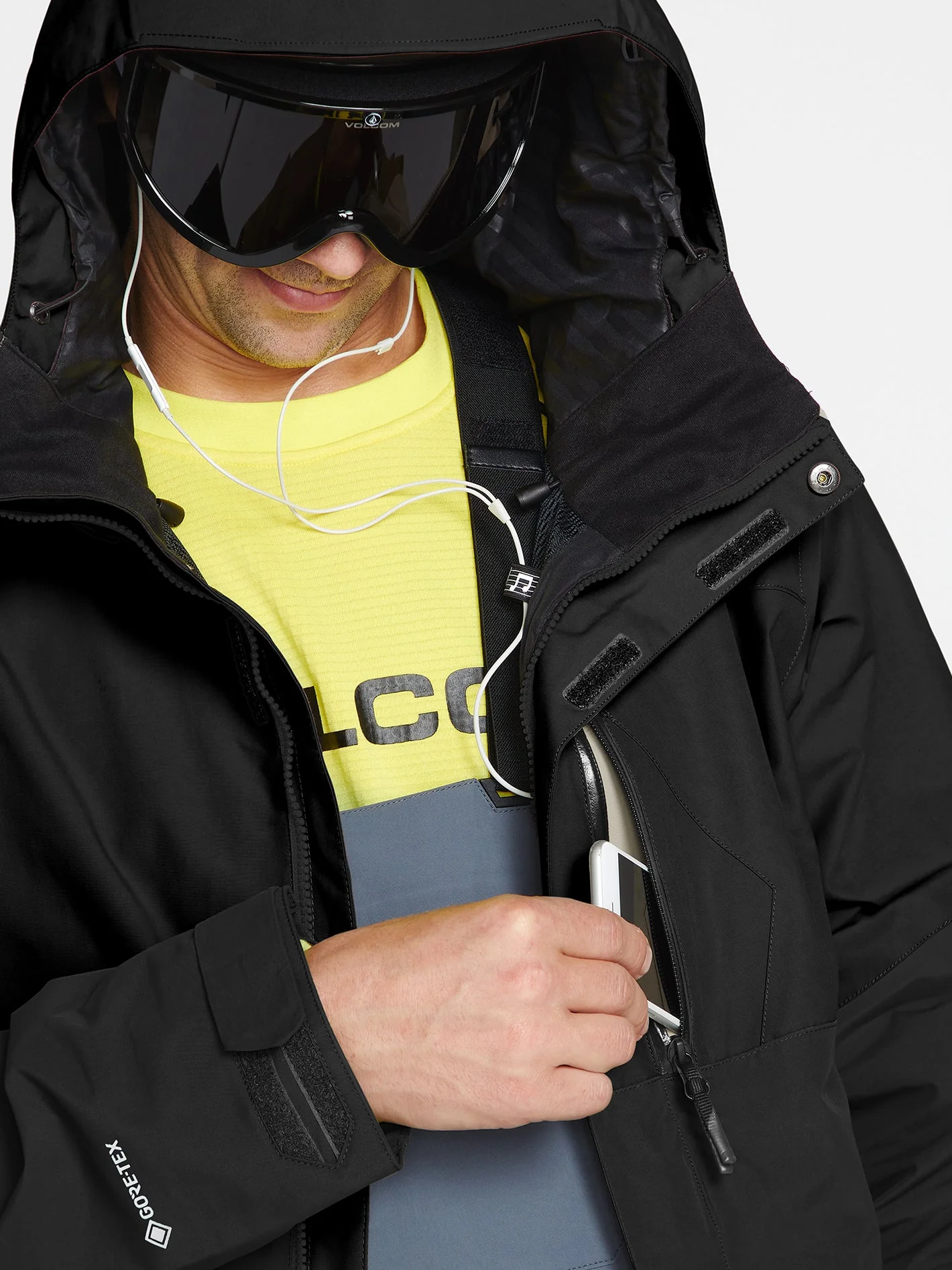L Gore-Tex Jacket - Black - Image 13