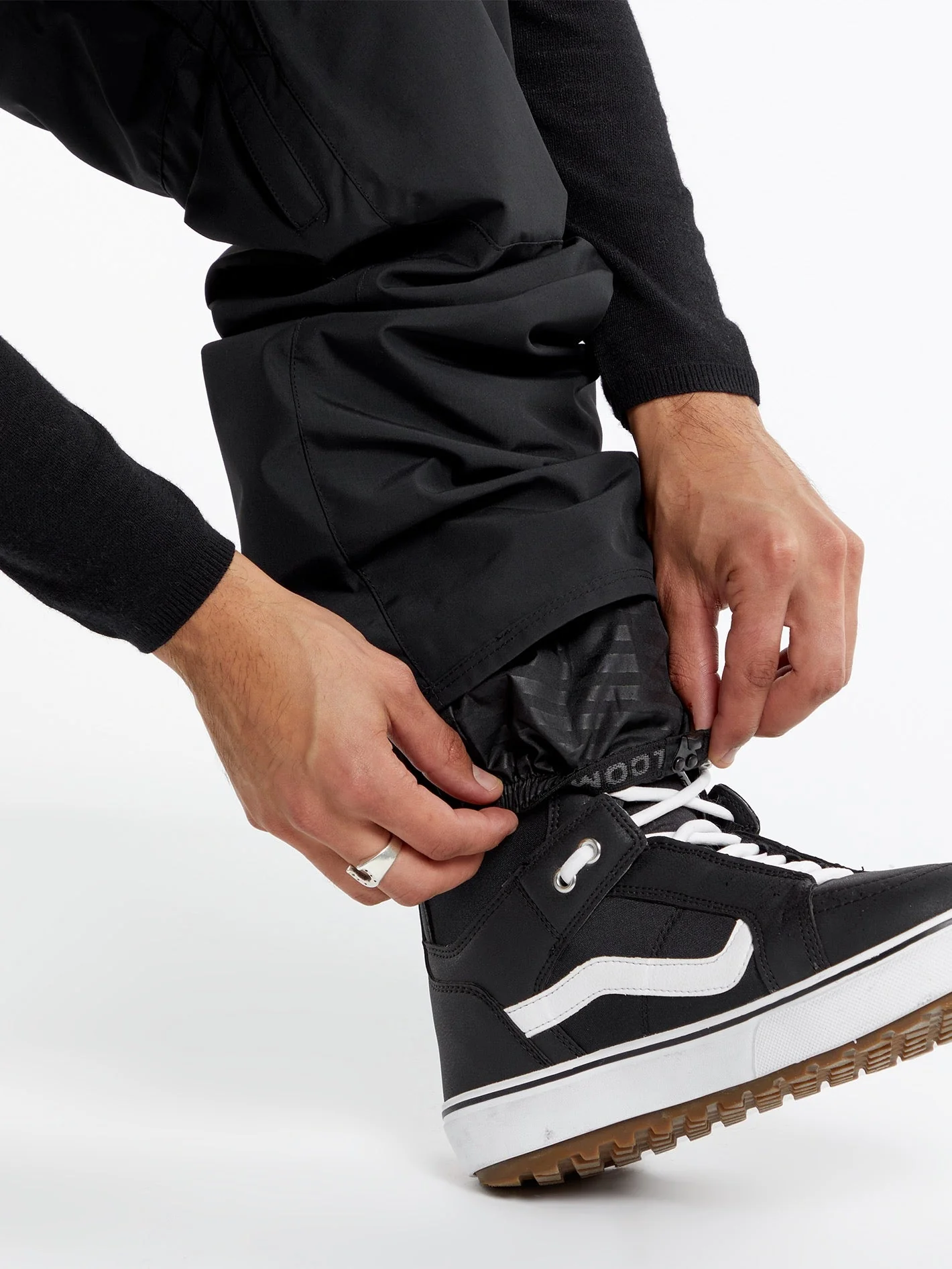 Roan Hose - BLACK - Image 5