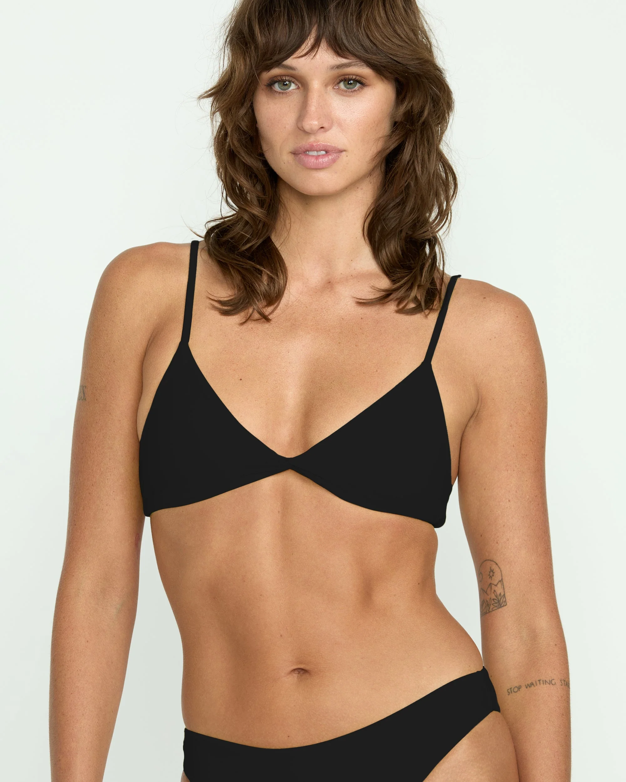 Simply Seamless V Neck Bikinioberteil - Black - Image 4