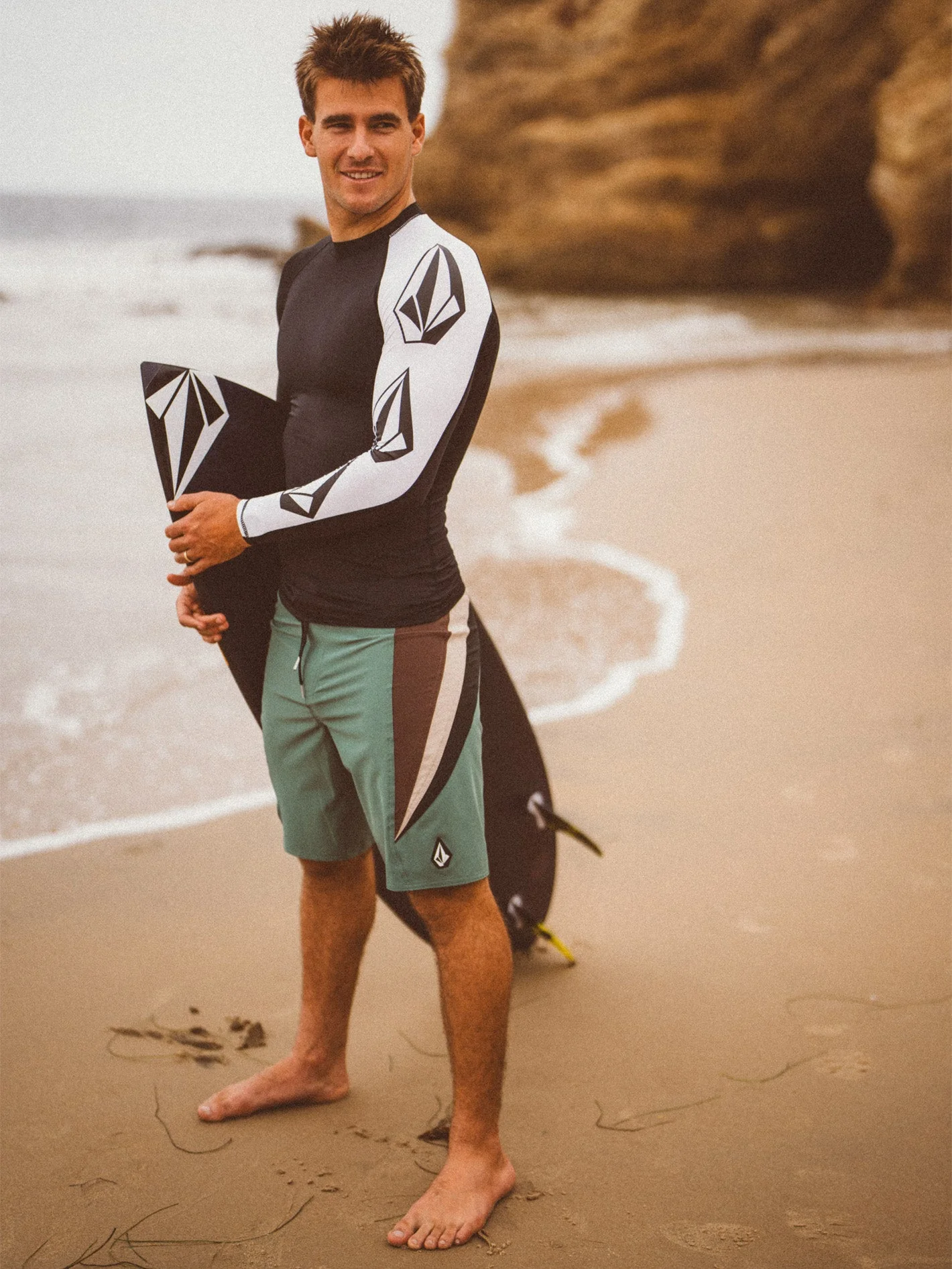 Surf Vitals J Robinson Mod 20" Boardshort - FIR GREEN - Image 3