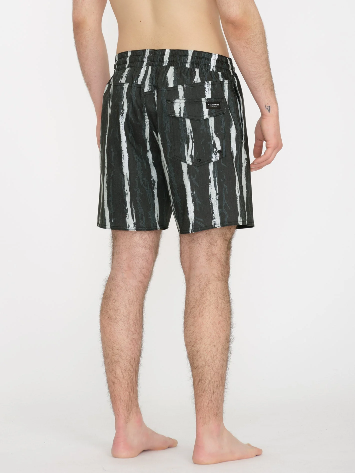 V Ent Hockey Dad Trunk 17" Boardshort - BLACK - Image 2